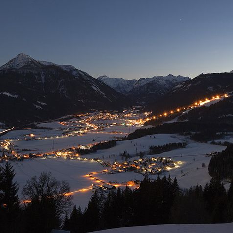 Flachau bei Nacht